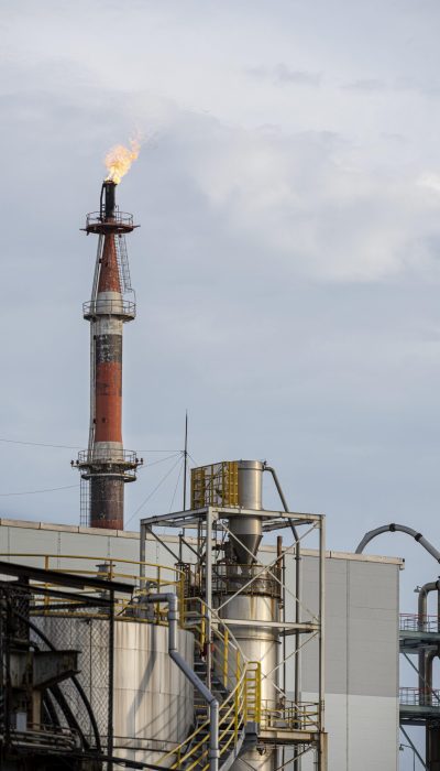 pollution-industry-exterior-daylight